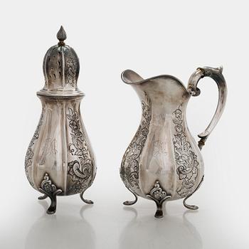 Hugo Grün, sockerruska och kanna, silver, Danmark 1955 och 1961.