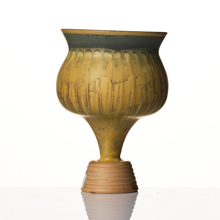 Wilhelm Kåge, a Farsta Spirea stoneware vase, Gustavsberg Studio 1957.
