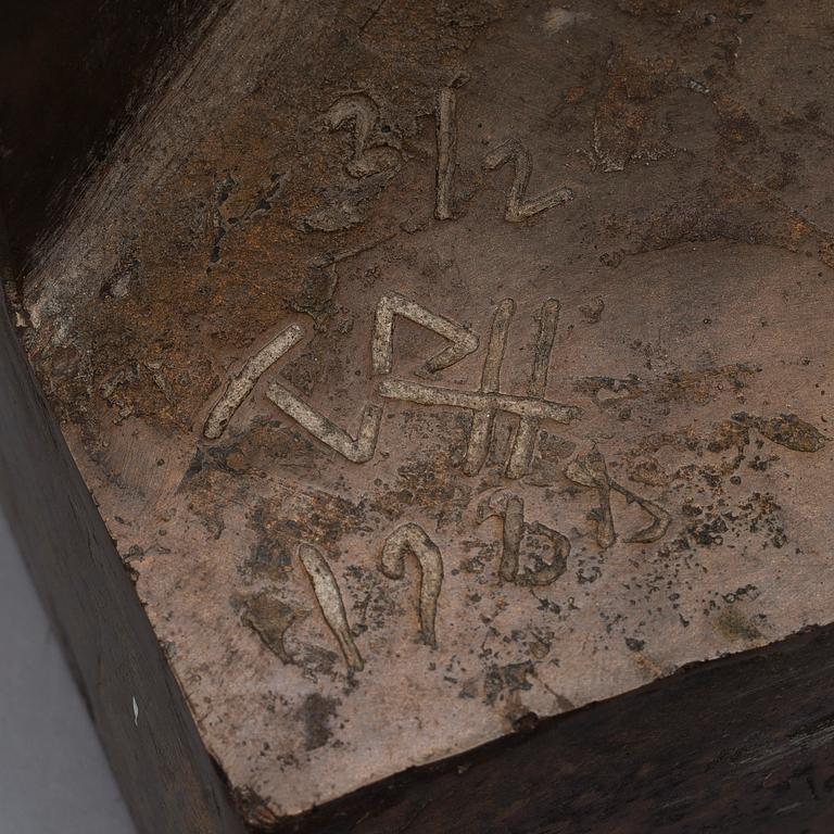 TUOMAS RENVALL, ABSTRACT.