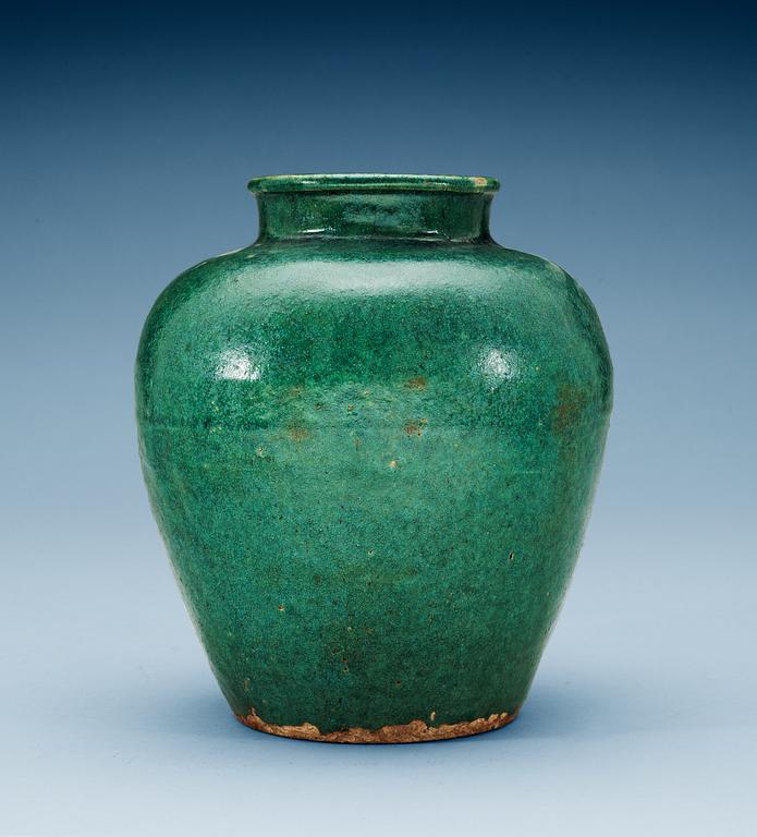 A green glazed jar, Ming dynasty, Southern China.