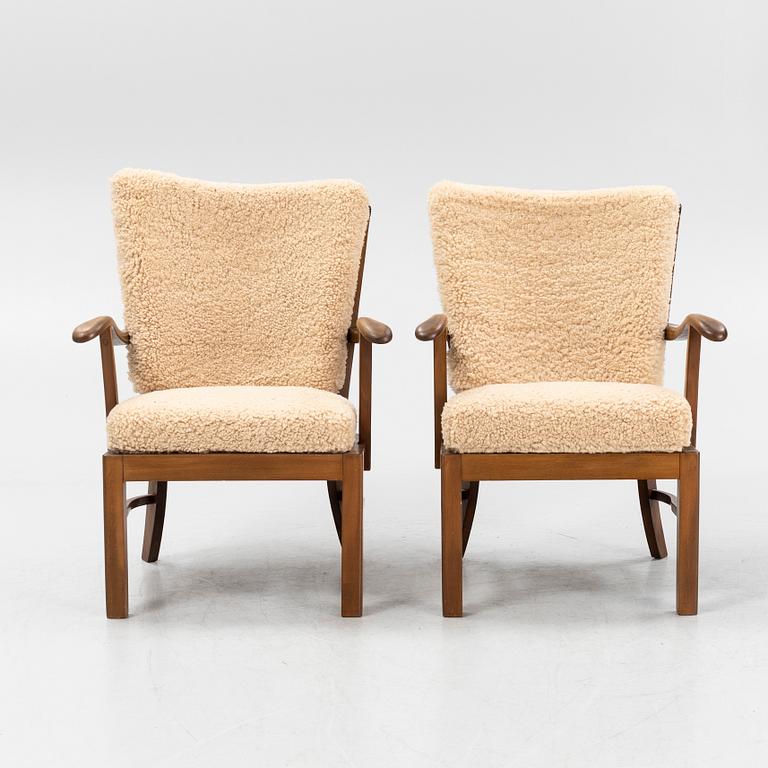 Thyge Hvass, karmstolar, ett par, Fritz Hansen, Danmark, 1940-tal.