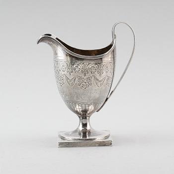 GRÄDDKANNA, silver, troligen Alexander Field, London 1796. Vikt ca 137 gram.