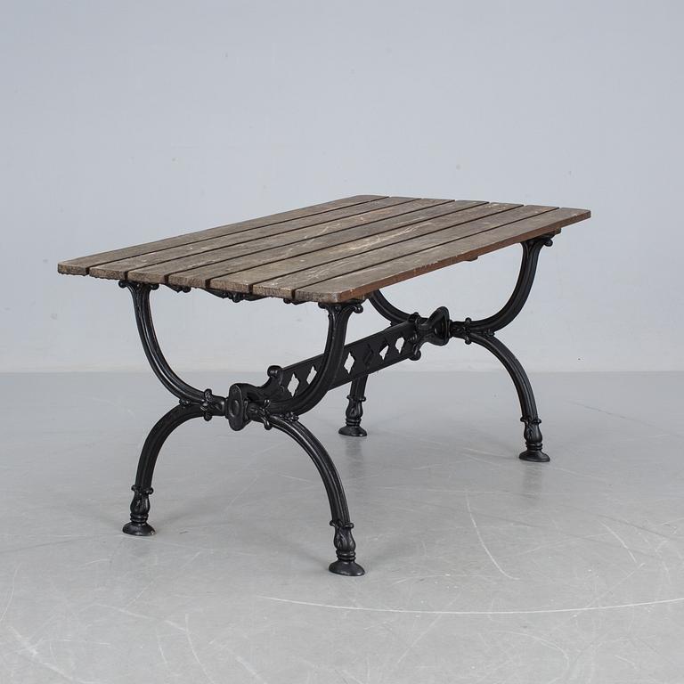 TRÄDGÅRDSBORD, Byarum, 1900-talets slut.