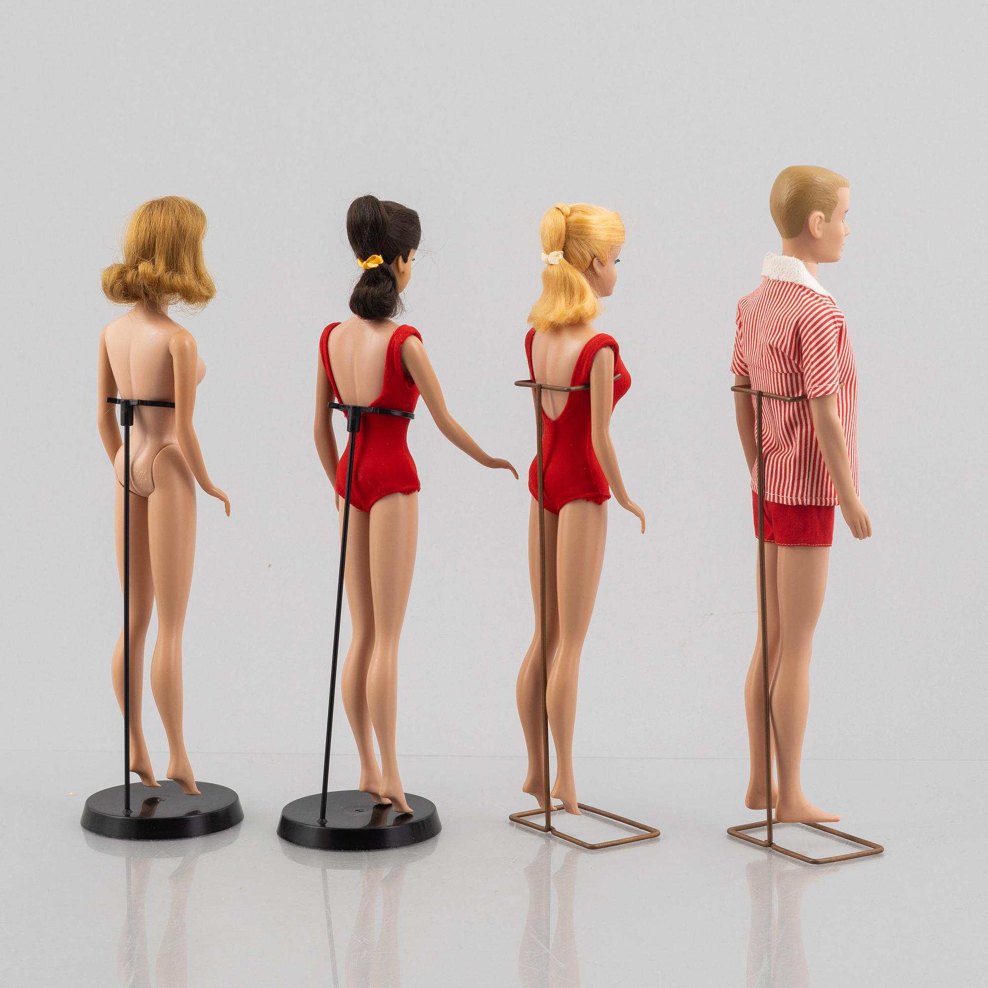 Barbiedockor, 4 st, Bl a "Barbie Swirl Ponytail Blonde" & "Barbie Swirl Ponytail Brunette", Mattel, 1960-tal.
