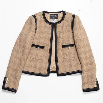 Chanel, jacket, French size 42.