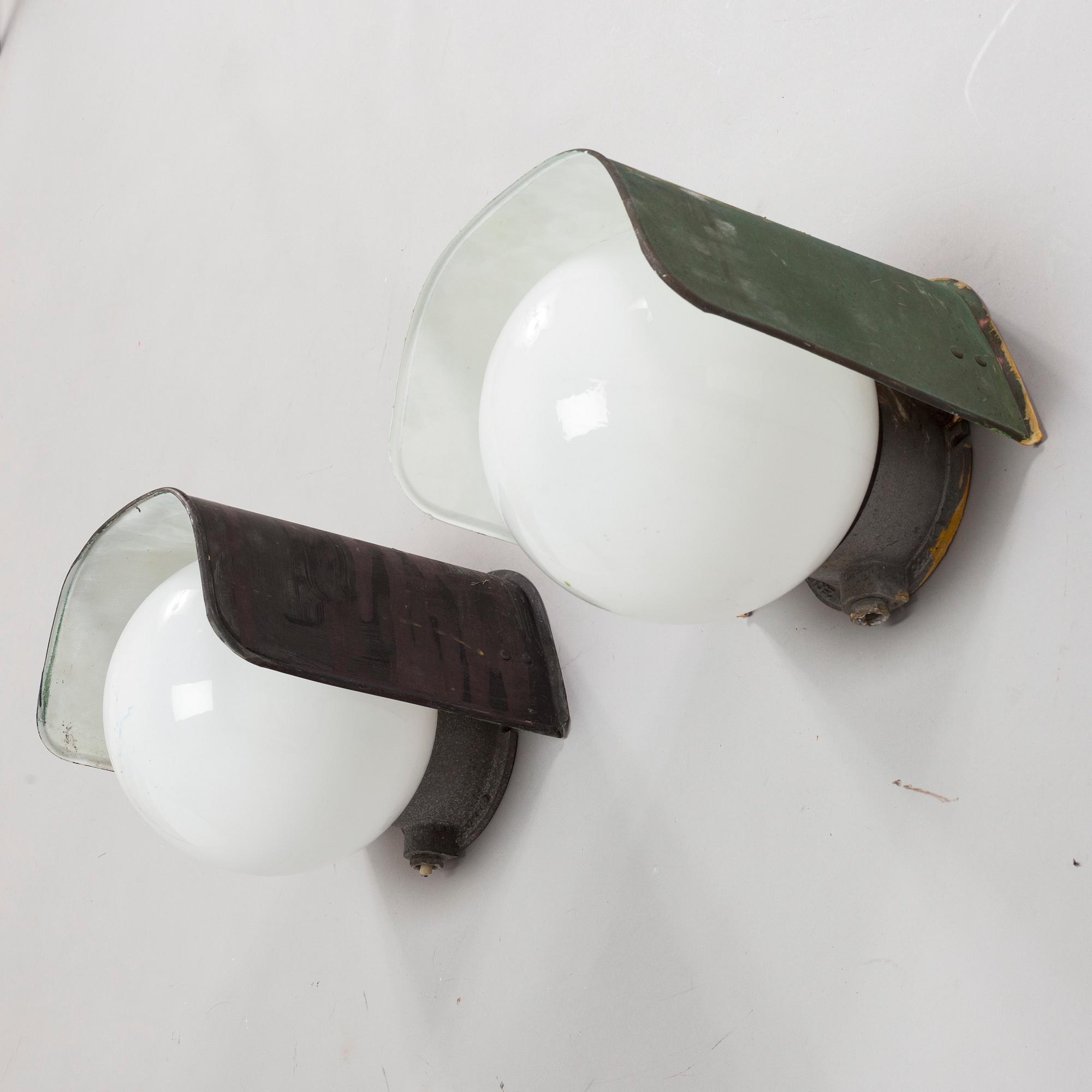 Wall lamp / outdoor lighting, a pair, Sähköliikkeiden Oy (SLO), Finland 1930-40s.