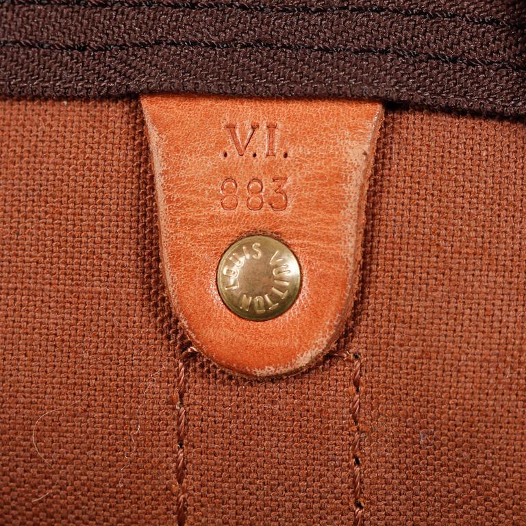 LOUIS VUITTON, a Monogram canvas "Keepall 60" weekend bag.