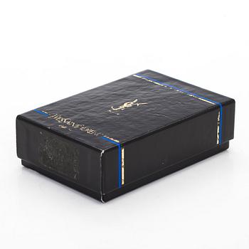 Yves Saint Laurent, korvakorut, pari.