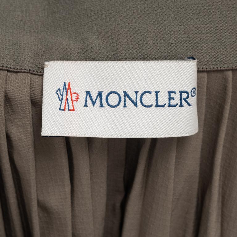 Moncler, 'Gonna' skirt, size 38.
