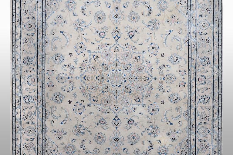 A rug, Nain, part silk, 6 Laa, ca 240 x 165 cm.