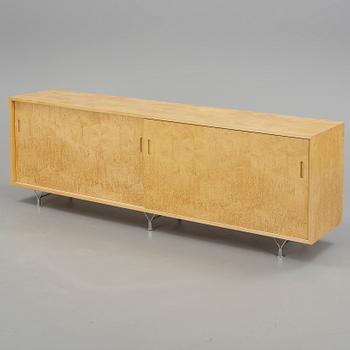 SIDEBOARD/SKÄNK, "Mi 806", Bruno Mathsson, 1900-talets fjärde kvartal.