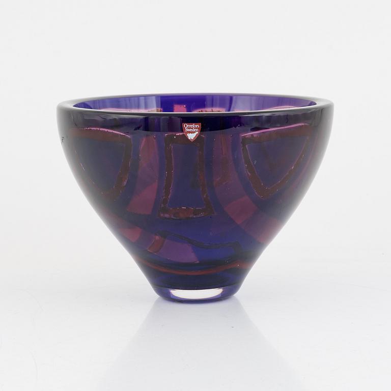 Jan Johansson, a bowl, Orrefors, 1989.