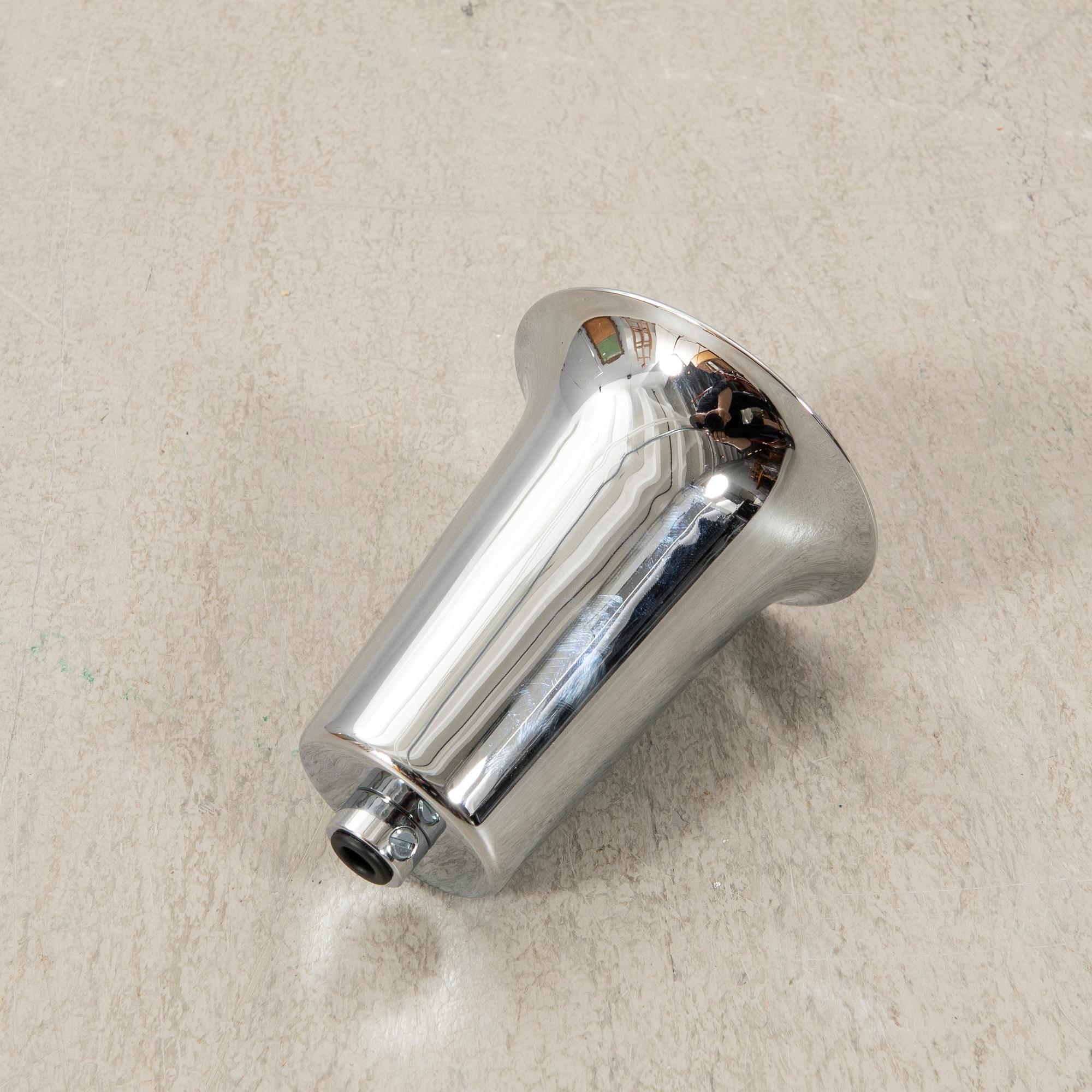 Poul Henningsen, taklampa "PH 2/1" för  Louis Poulsen Danmark.