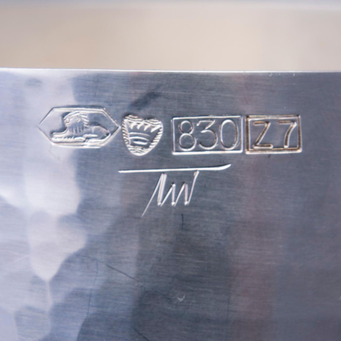MUGG / KÅSA, silver, Tapio Wirkkala, signerad TW, Hopeakeskus Oy, Tavastehus, 1977. Vikt 267 g.