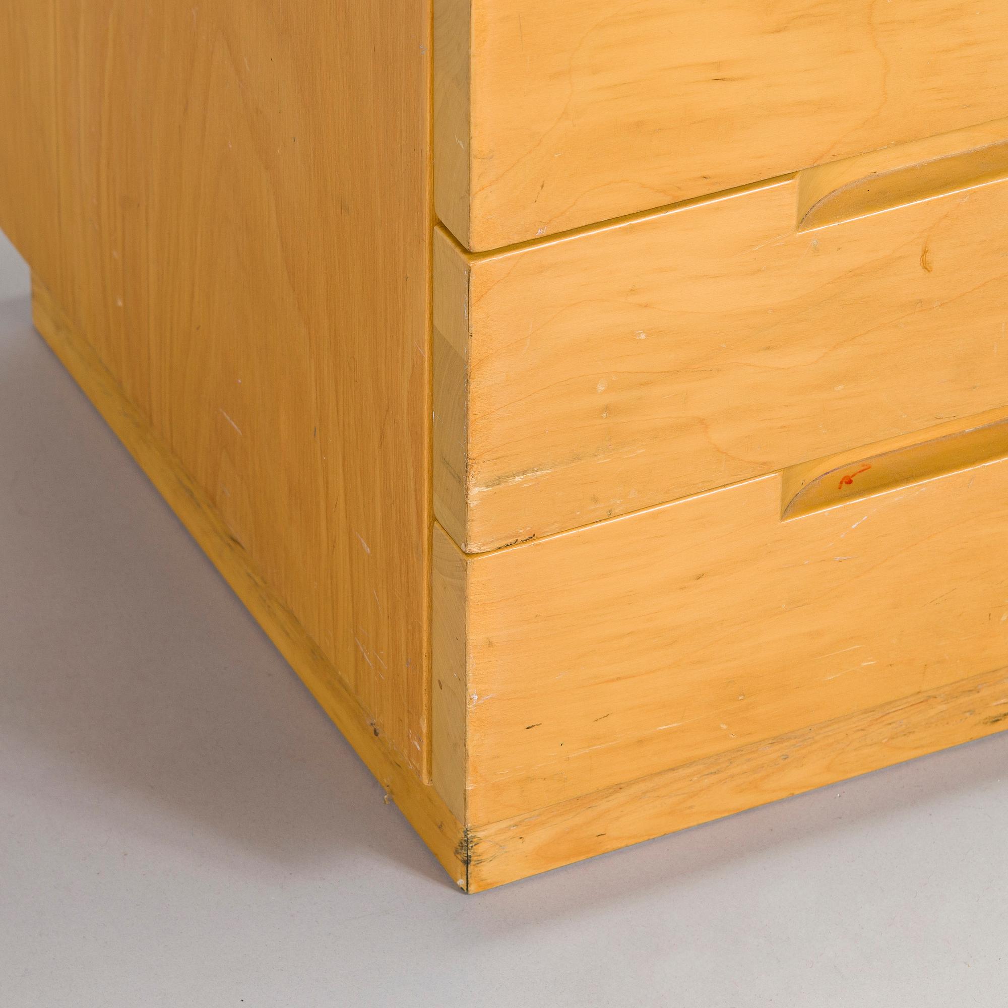 Alvar Aalto, kirjoituspöytä, Artek, 1900-luvun loppupuoli.