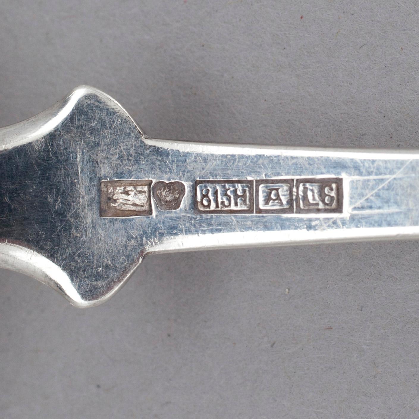 EFTERRÄTTSSKEDAR, 12 st, silver, "Musslan", Kultakeskus, Tavastehus 1948. Tot. vikt 354 g.