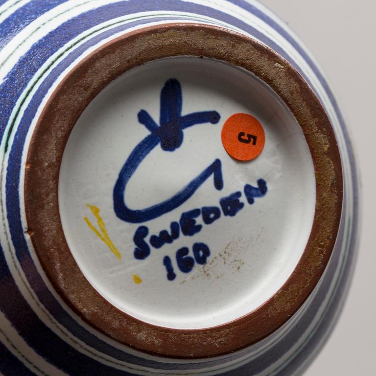 VASER 3 st. samt FAT, fajans, Stig Lindberg, Gustavsbergs studio, 1900-talets mitt.