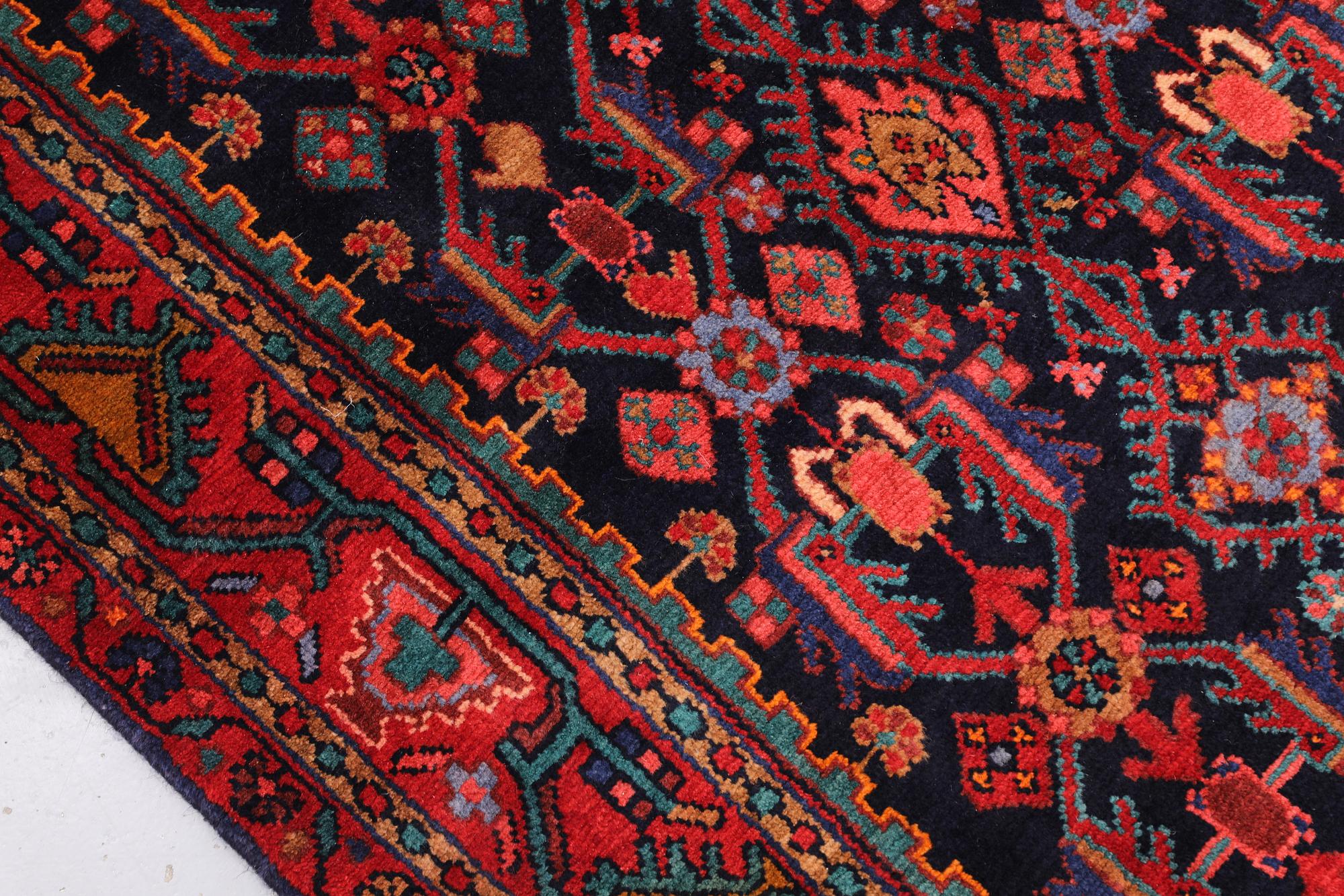 A Hamadan runner, approx. 432 x 110 cm.