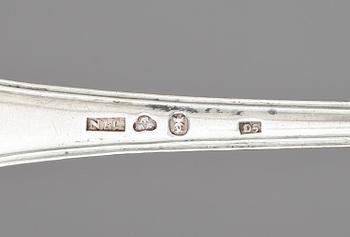 PARTI SILVER, 24 st, bl a Johan Petter Grönwall, Stockholm, 1832. Totalvikt ca 401 gram.