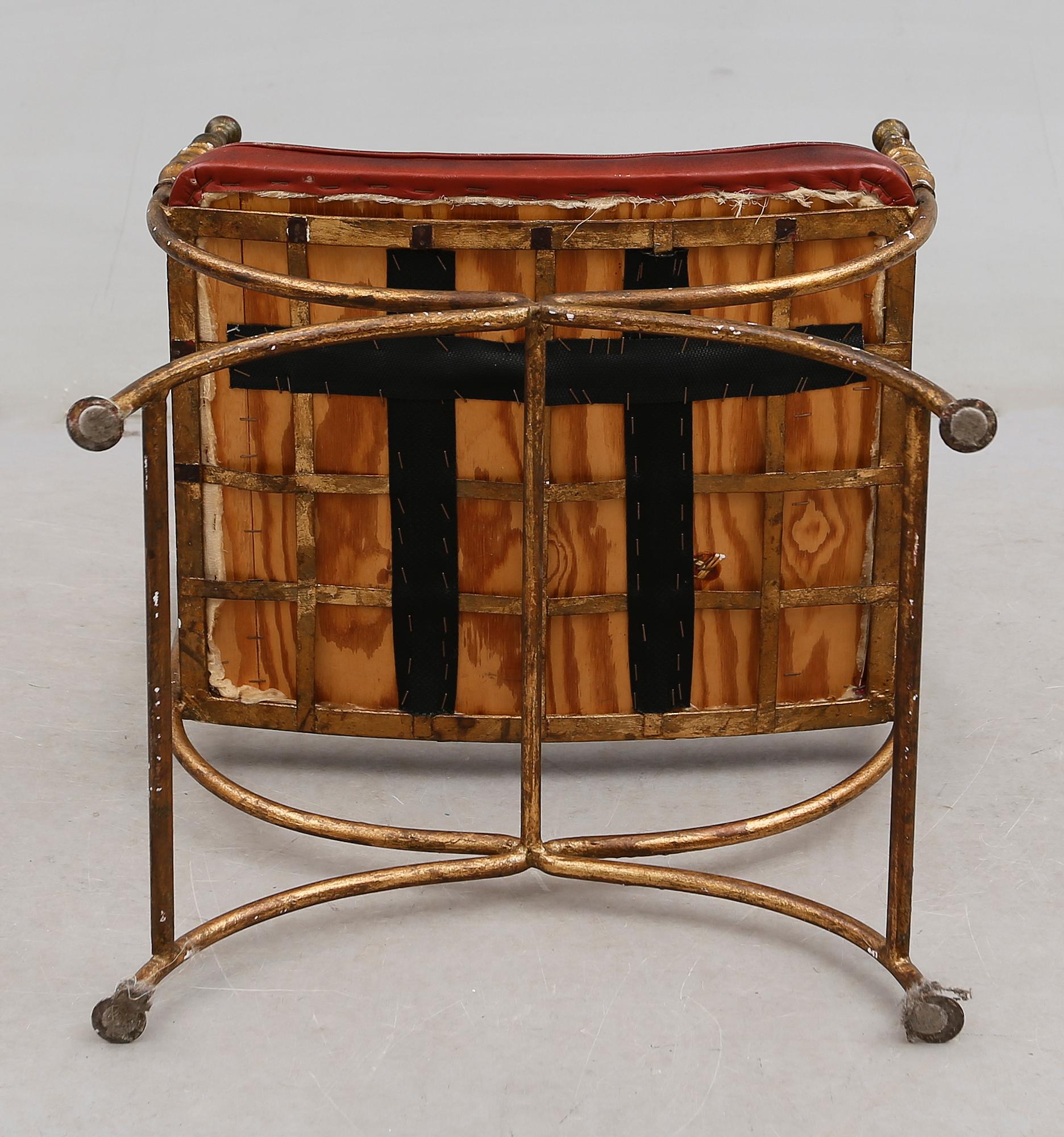 KARMSTOL, 1900-talets mitt.