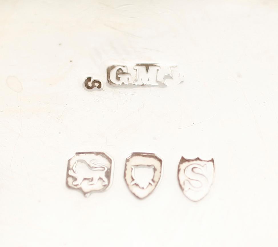 SALTKAR, 3 st, silver, England, 1800-/1900-tal. Total vikt  178 g.