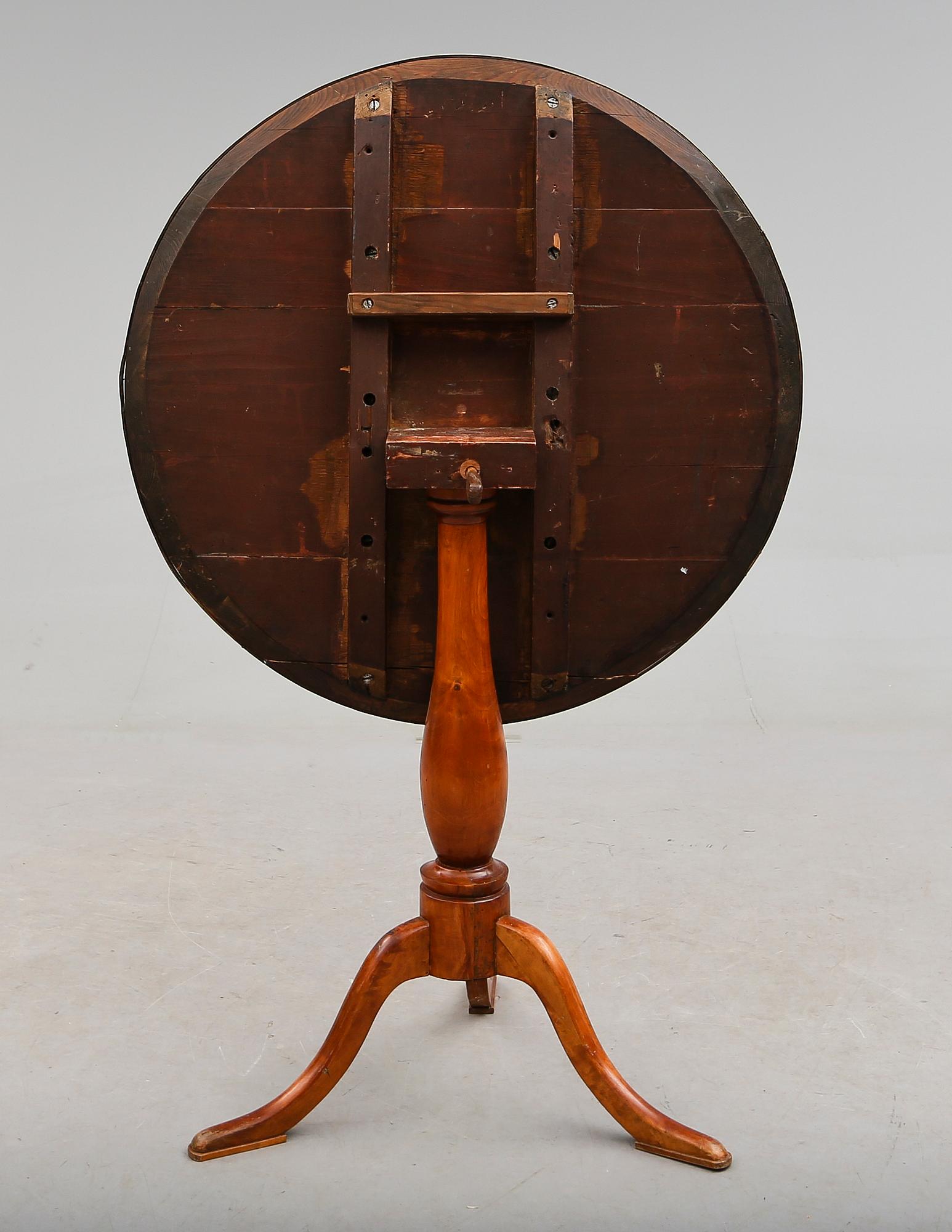 FÄLLBORD, 1800-talets första hälft.