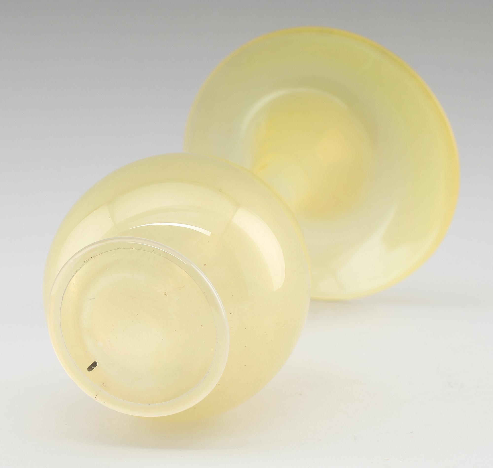 VAS, glas, "hat brim", Ingeborg Lundin, Orrefors.