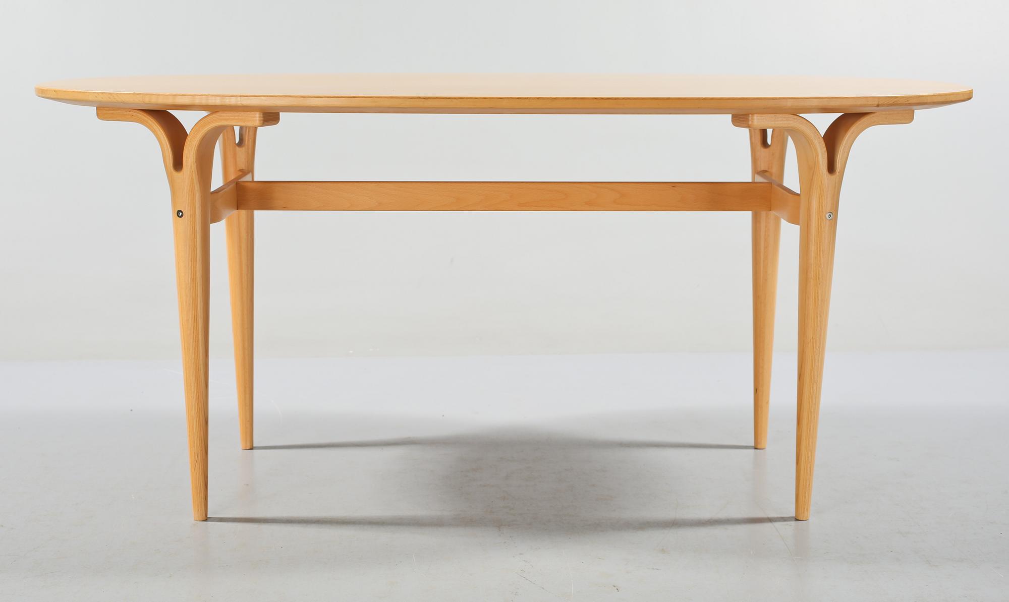 SOFFBORD, "Superellips", Bruno Mathsson, Bruno Mathsson International, Värnamo, 1900-talets andra hälft.