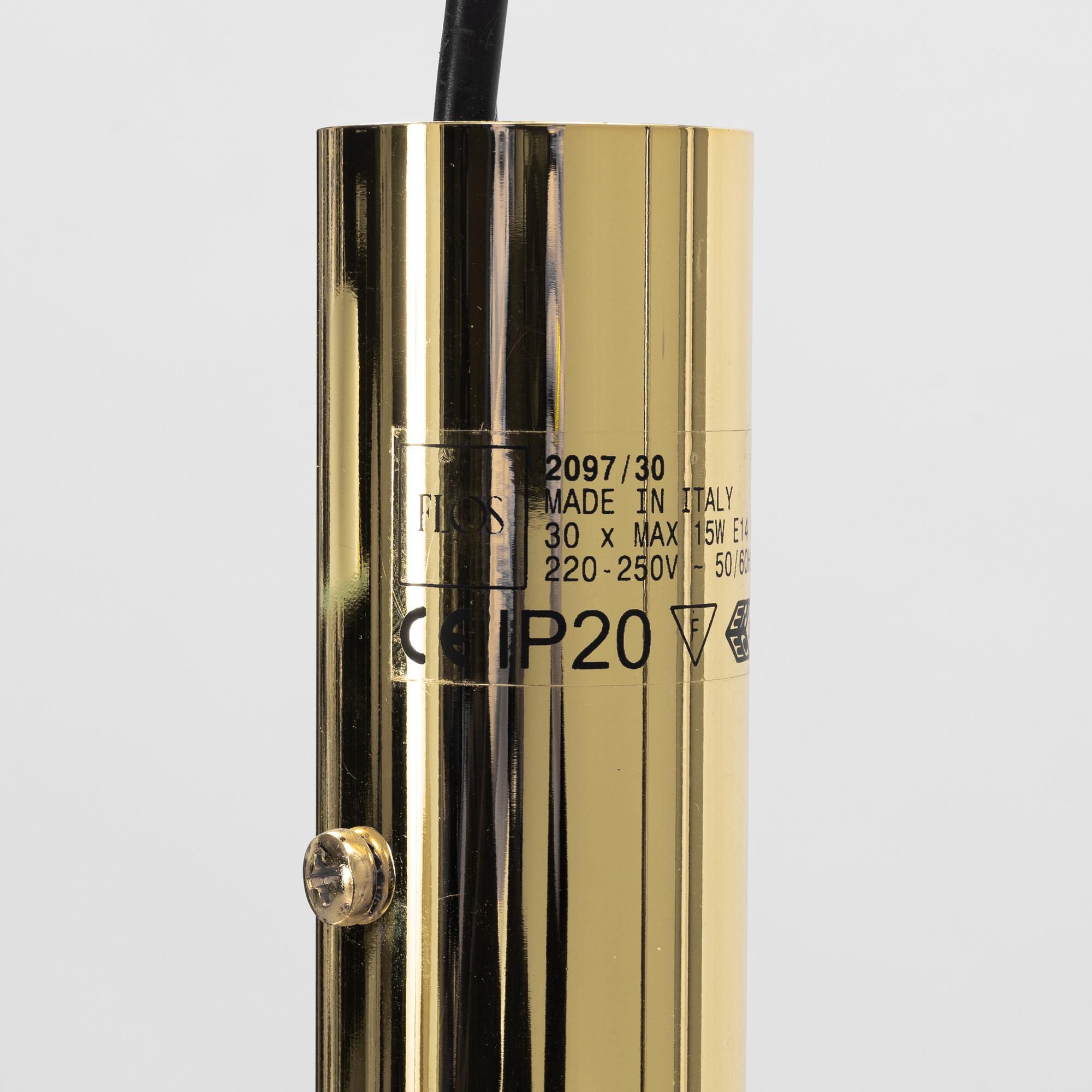 Gino Sarfatti, a '2097/30' ceiling lamp, Flos, Italy.