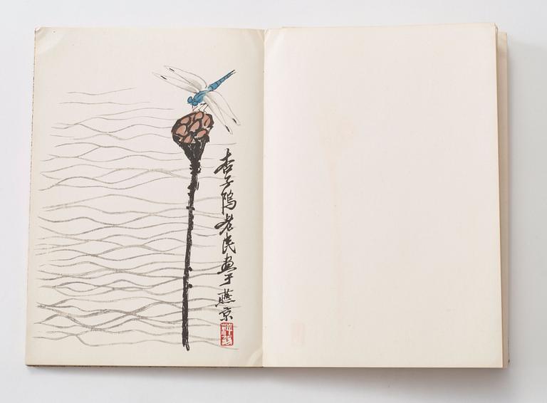 Book with 22 woodcuts in colours, "Qi Baishi hua ji, published Rong Bao Zhai xin ji, Beijing 1952.