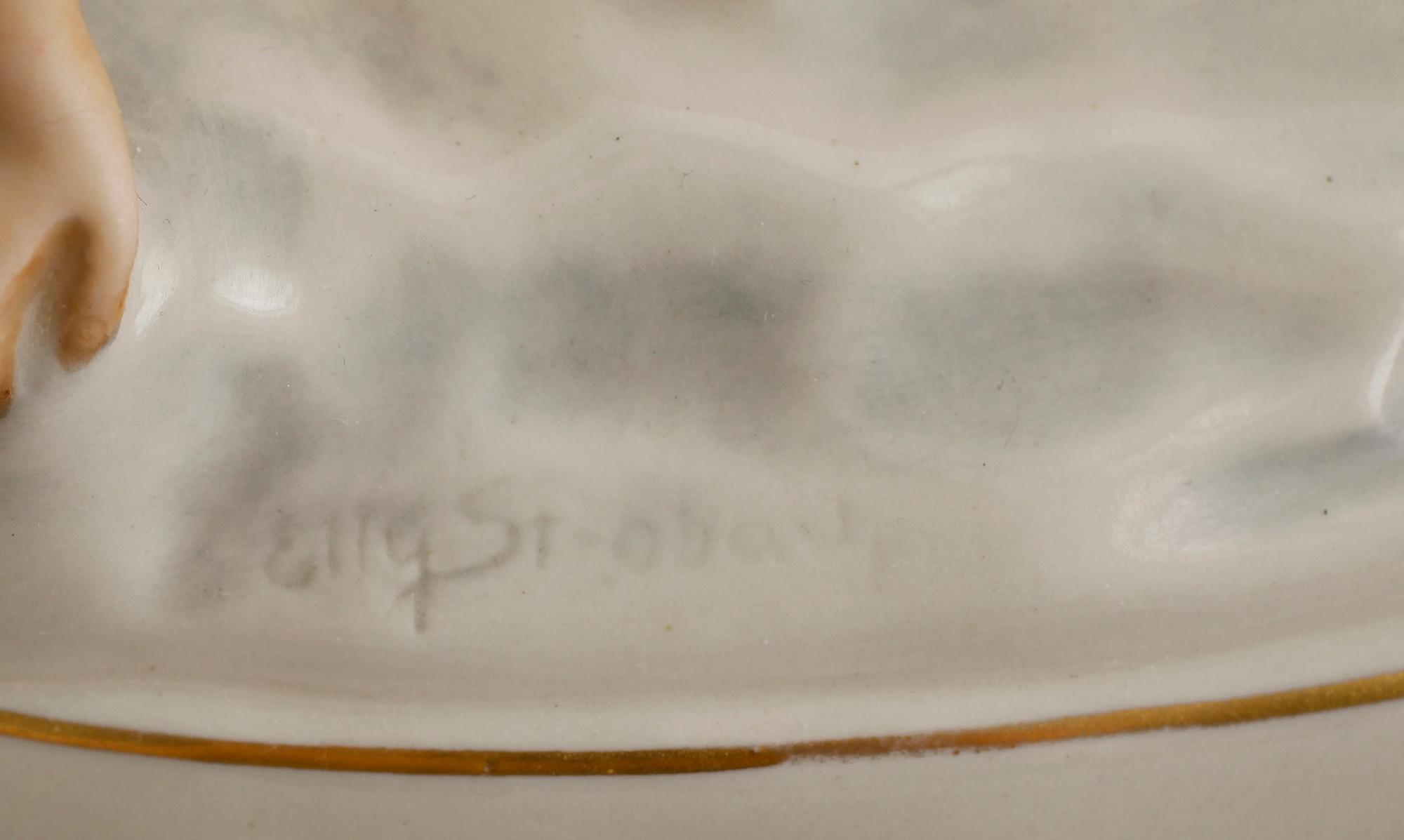 FIGURER, 2 st, porslin, Royal Dux, 1900-talets första hälft.