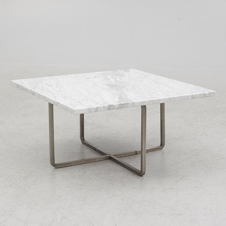 Coffee table, "Ninety", OX Denmarq, contemporary.