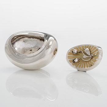 Sugar bowl and spoon, silver and enamel, the bowl by Anita Sarlin. Tillander, Helsinki, 1950.