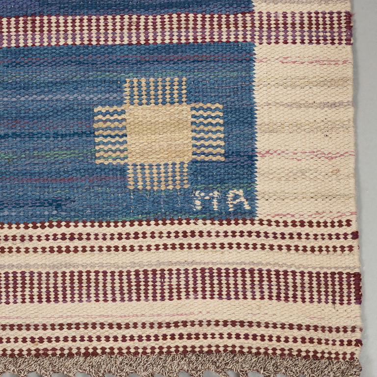 CARPET. "Blåklint". Flat weave. 233,5 x 167 cm. Signed AB MMF MR.