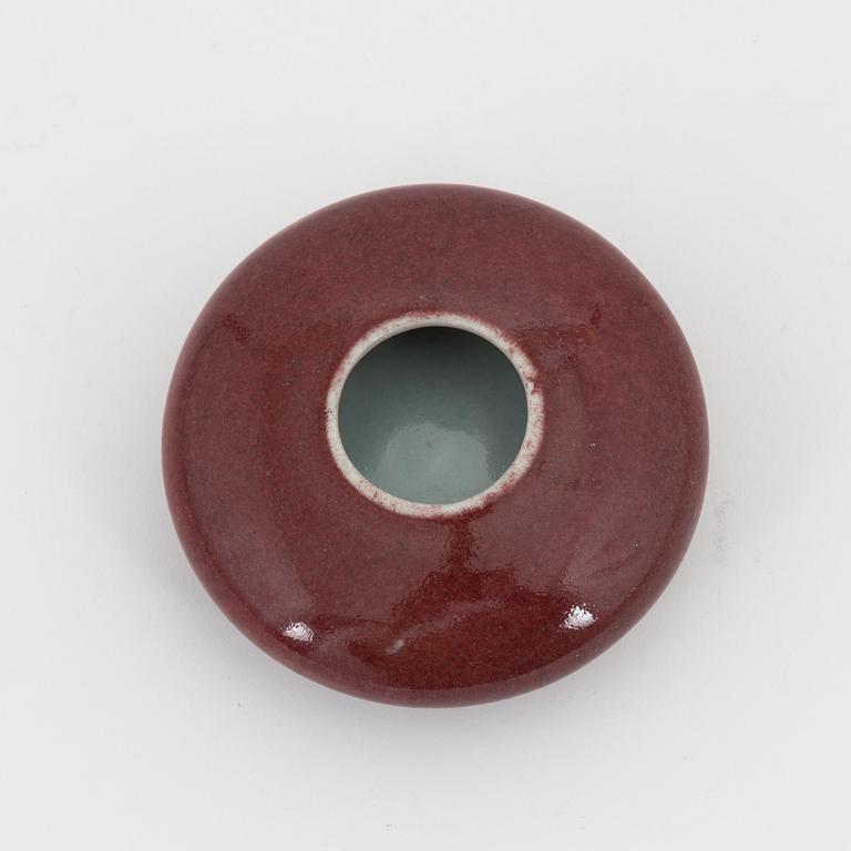 Penselbad, porslin. Sen Qingdynasti.