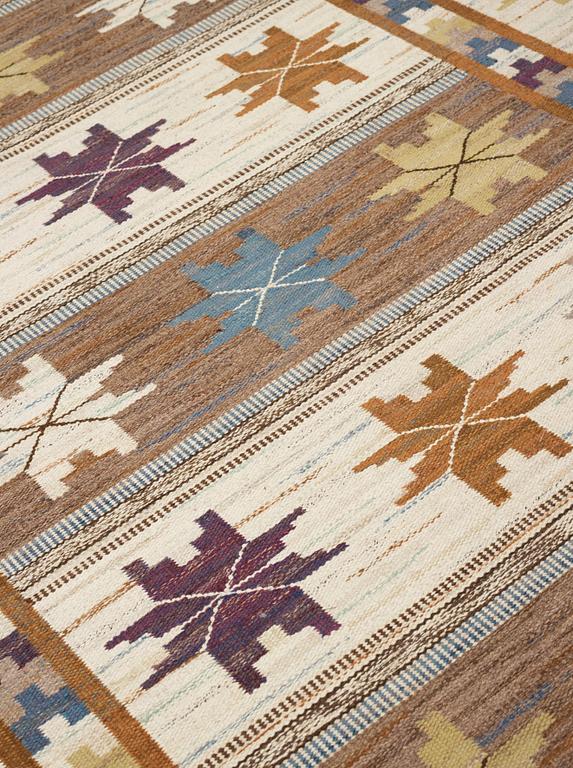 Märta Måås-Fjetterström, A carpet, "Höstmattan", flat weave, ca 307,5-309 x 200-202 cm, signed AB MMF.