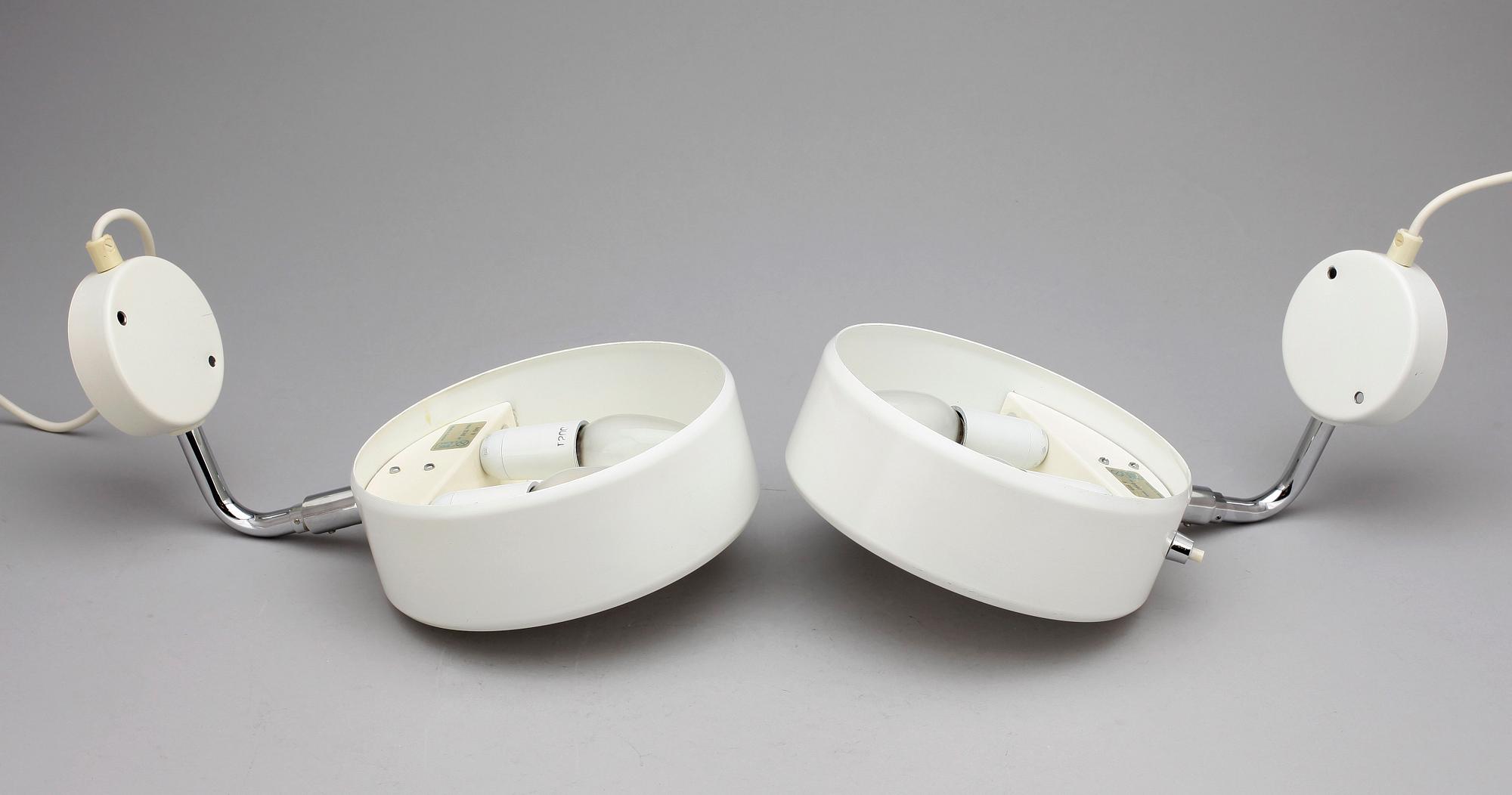 VÄGGLAMPOR, ett par, Ateljé Lyktan, Åhus, 1900-talets mitt.