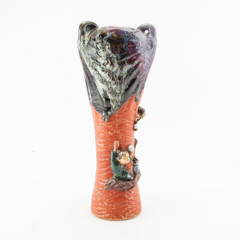 Vase "Sumida gawa ware" Japan first half of the 20th century partially glazed ceramic.