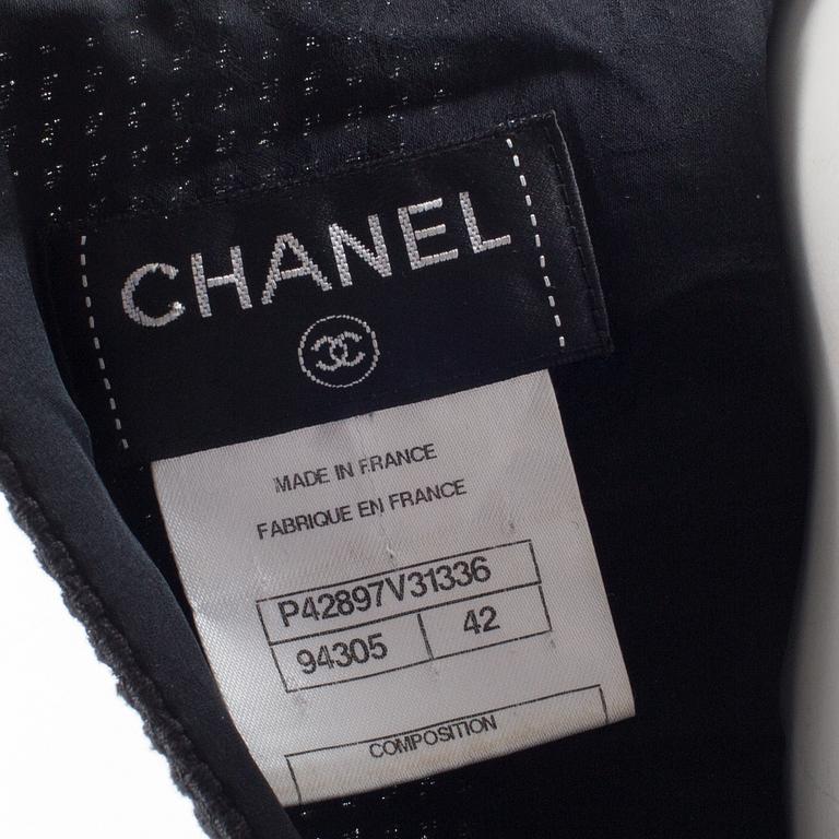 SUIT, Chanel, size 42.