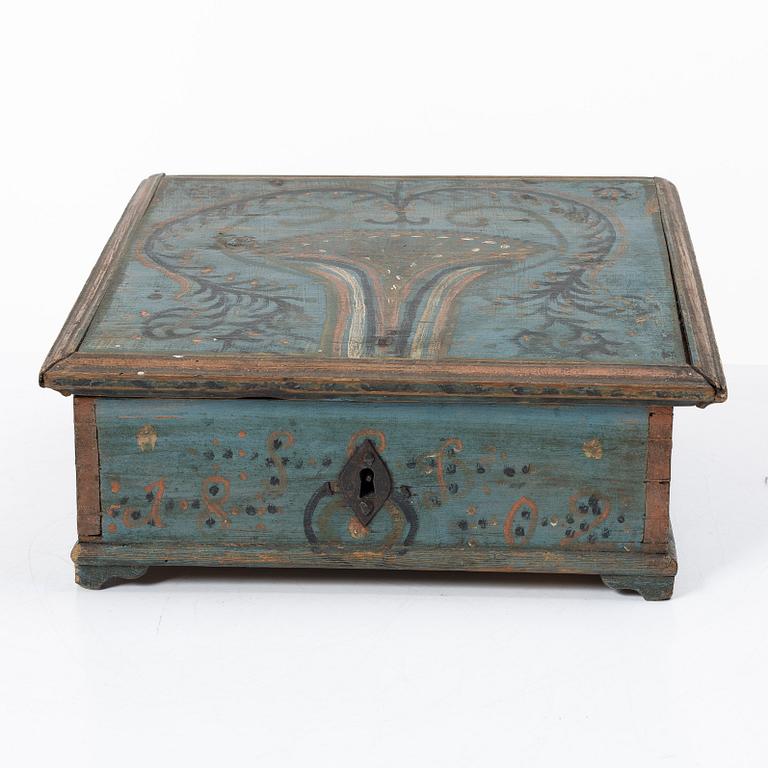 A Swedish painted box, early 19th century.