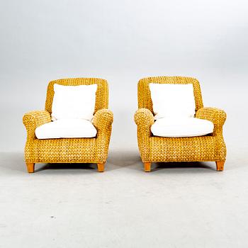 Ralph Lauren home a pair of wide-braided easy chairs, 21st century.