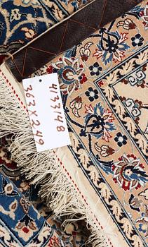 Matta, Nain, part silk, 6 laa, ca. 363 x 249 cm.