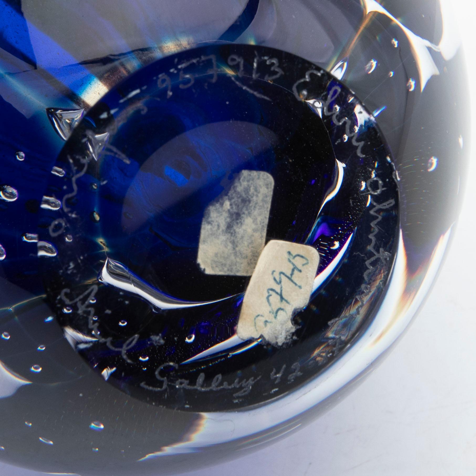 Edvin Öhrström, Vase "The Girl and the Dove" Ariel Orrefors signed.