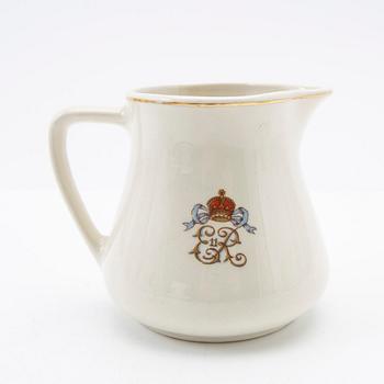 English Queen Elizabeth II Coronation Souvenir Cup and saucer 1953, seven pieces.