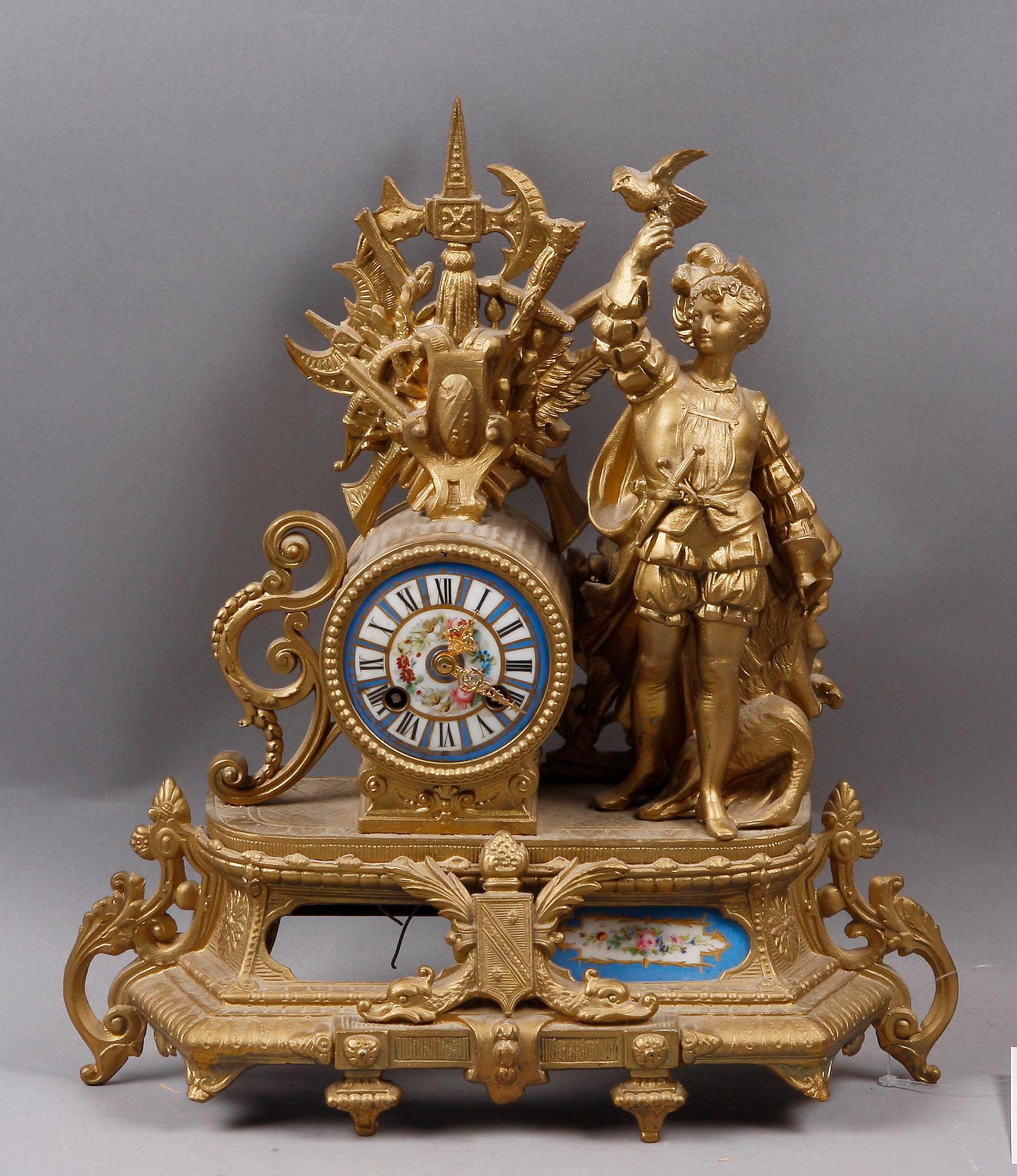 BORDSPENDYL, nyrenässans, 1800-tal.