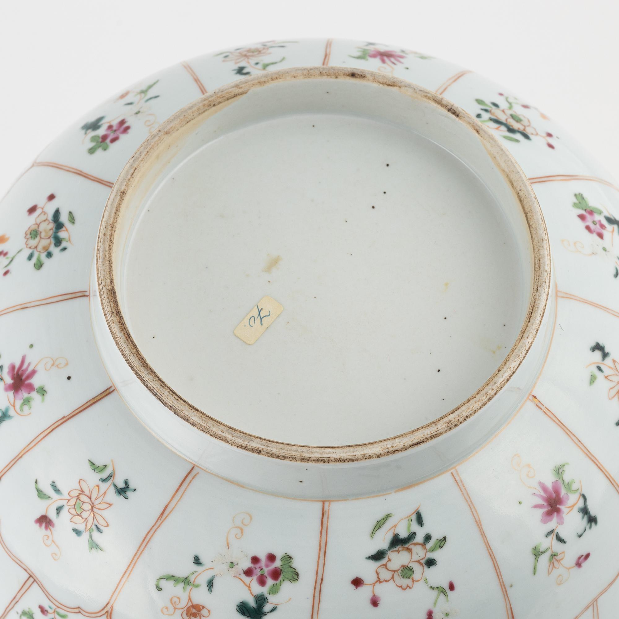 A famille rose punch bowl, Qing dynasty, Qianlong (1736-95).