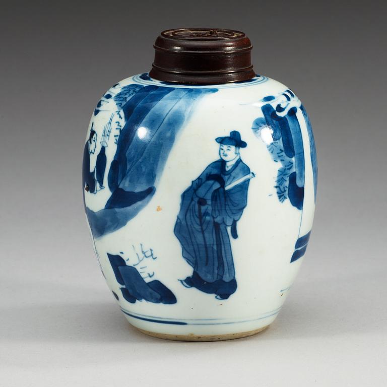 A blue and white jar, Qing dynasty, Kangxi (1662-1722).