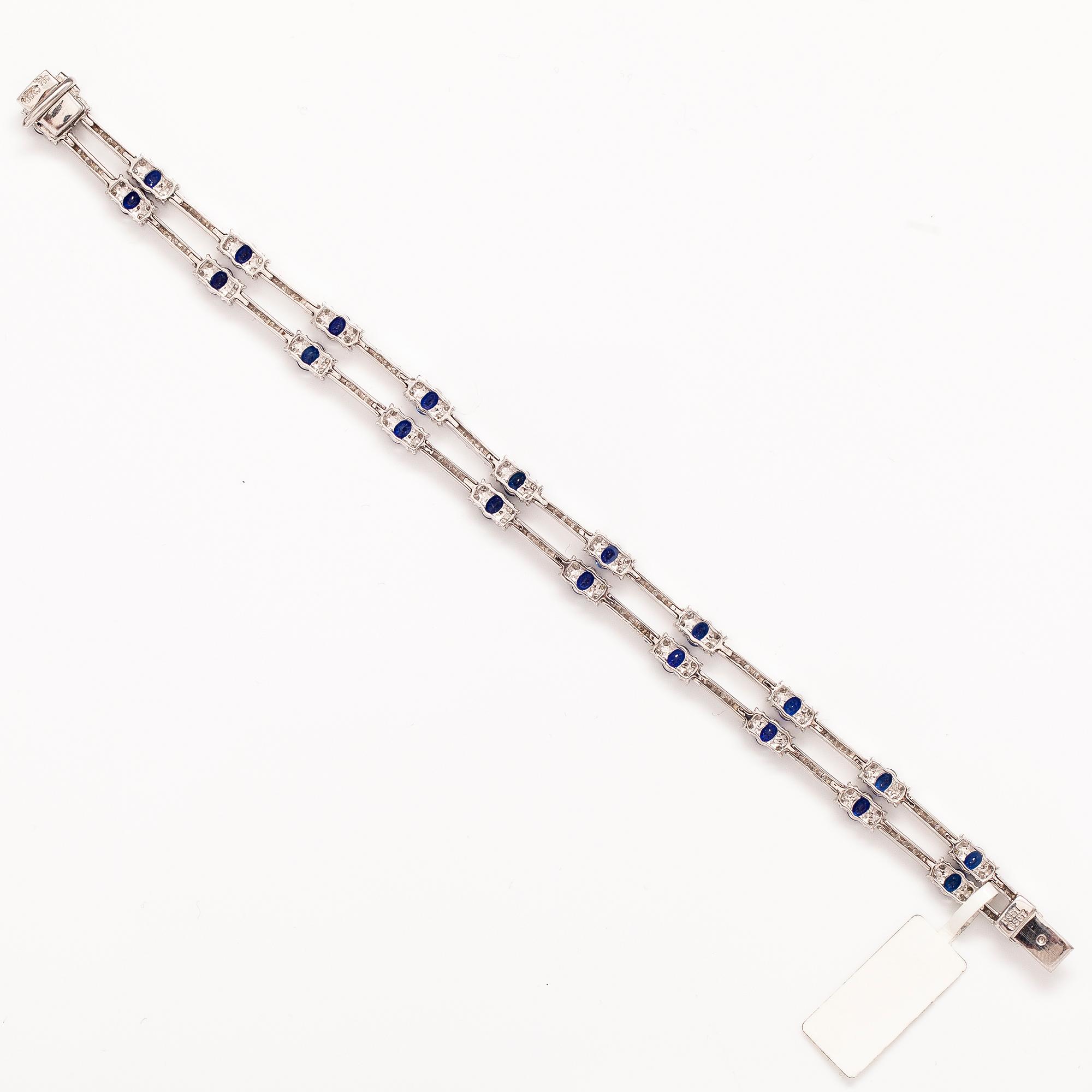 ARMBAND, 18K vitguld, saffirer ca 5.07 ct tot och diamanter ca 3.52 ct tot.