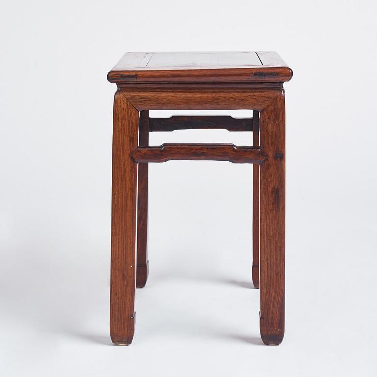 A small huali table/stool 'Fangdeng', 17/18th century.