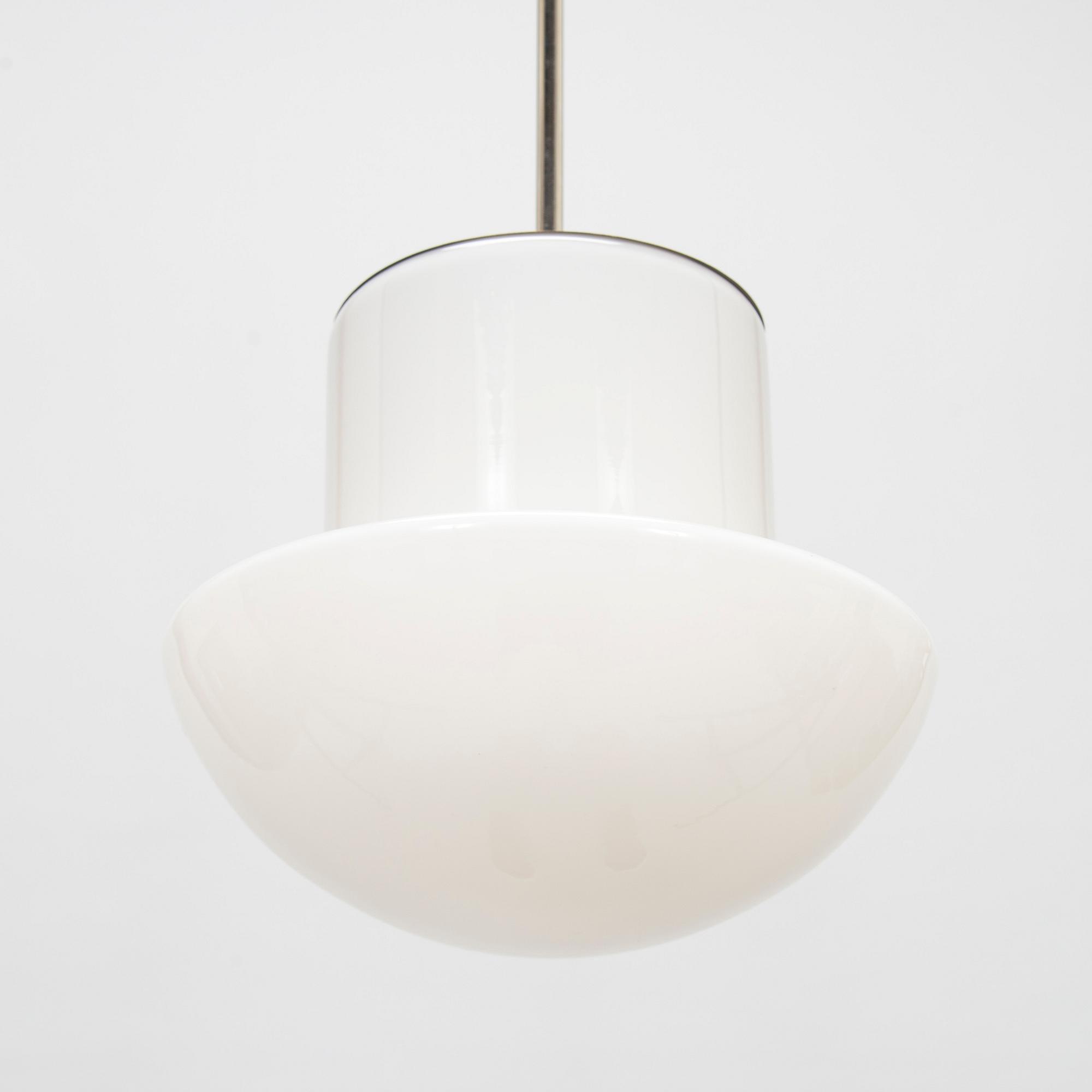 Paavo Tynell, taklampa, modell 1602/1673, Idman 1900-talets mitt.